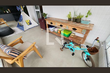 Apartamento para alugar com 134m², 3 quartos e 2 vagasVaranda