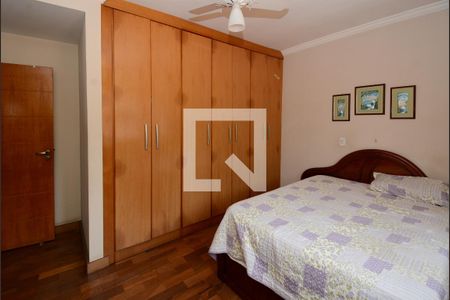 Casa à venda com 419m², 4 quartos e 6 vagasSuite 2