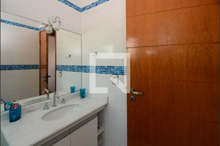 Casa à venda com 419m², 4 quartos e 6 vagasBanheiro da Suíte 1