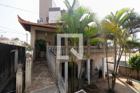 Casa à venda com 473m², 6 quartos e 4 vagasFachada Interna