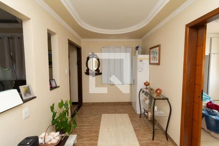 Casa à venda com 473m², 6 quartos e 4 vagasCorredor Acesso aos quartos