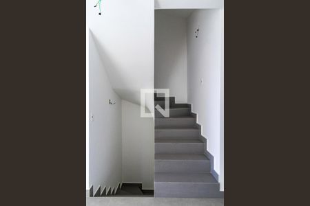 Escada de casa de condomínio à venda com 4 quartos, 350m² em Jardim Panorama, São Paulo