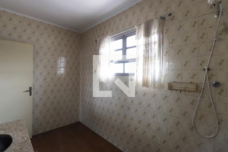 Casa à venda com 133m², 3 quartos e 3 vagasBanheiro