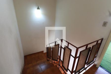 Casa à venda com 133m², 3 quartos e 3 vagasEscada