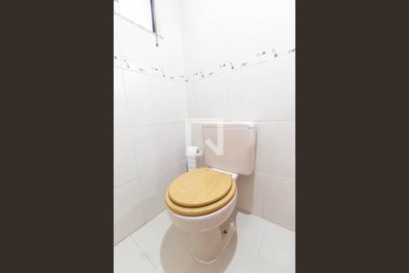 Casa de condomínio à venda com 100m², 3 quartos e 2 vagasLavabo