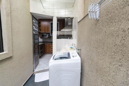 Casa de condomínio à venda com 100m², 3 quartos e 2 vagasÁrea de serviço