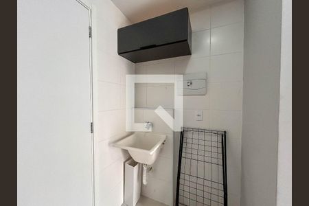 Sala/ Cozinha/ Área de serviço de apartamento à venda com 1 quarto, 28m² em Vila Palmeiras, São Paulo