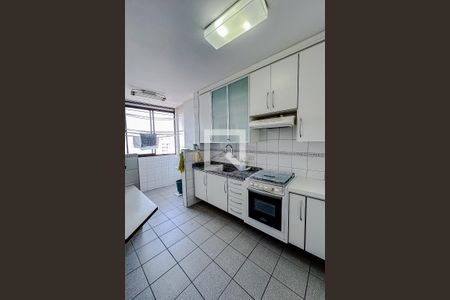 Apartamento à venda com 84m², 2 quartos e 1 vagaCozinha