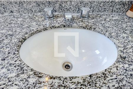 Apartamento à venda com 84m², 2 quartos e 1 vagaBanheiro da Suíte