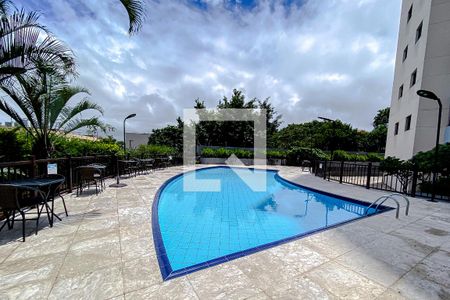 Apartamento à venda com 84m², 2 quartos e 1 vagaÁrea comum - Piscina