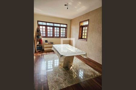 Casa à venda com 333m², 3 quartos e 3 vagas