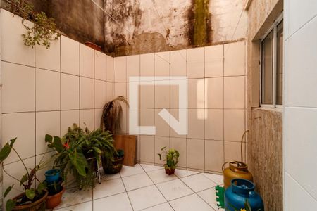 Casa à venda com 67m², 3 quartos e 2 vagasÁrea de Serviço / Quintal