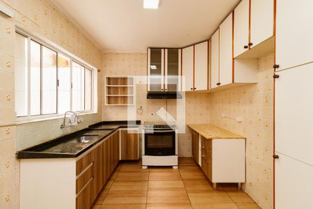 Casa à venda com 67m², 3 quartos e 2 vagasCozinha