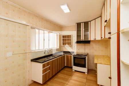 Casa à venda com 67m², 3 quartos e 2 vagasCozinha