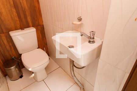 Casa à venda com 67m², 3 quartos e 2 vagasLavabo