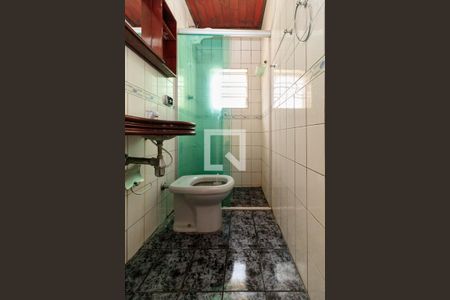 Casa à venda com 67m², 3 quartos e 2 vagasBanheiro