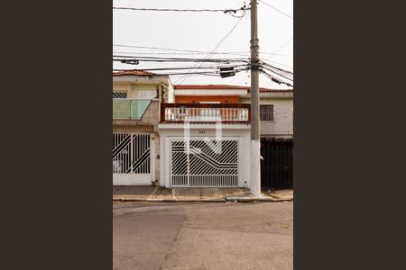 Casa à venda com 67m², 3 quartos e 2 vagasFachada