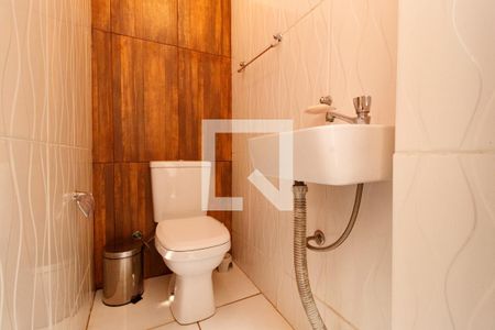 Casa à venda com 67m², 3 quartos e 2 vagasLavabo