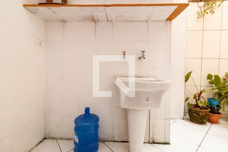 Casa à venda com 67m², 3 quartos e 2 vagasÁrea de Serviço / Quintal