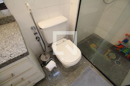 Apartamento à venda com 180m², 3 quartos e 3 vagasBanheiro