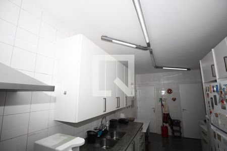 Apartamento à venda com 180m², 3 quartos e 3 vagasCozinha