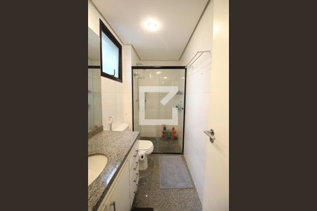 Apartamento à venda com 180m², 3 quartos e 3 vagasBanheiro