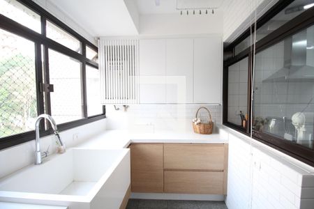 Apartamento à venda com 180m², 3 quartos e 3 vagasÁrea de Serviço