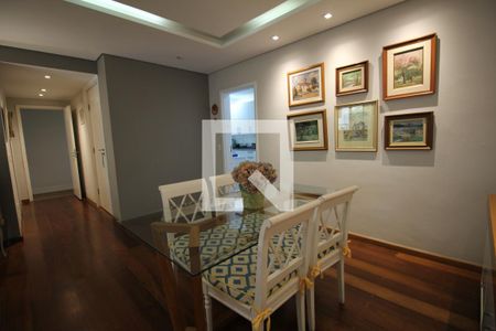 Apartamento à venda com 180m², 3 quartos e 3 vagasSala