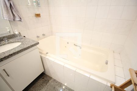 Apartamento à venda com 180m², 3 quartos e 3 vagasQuarto 1