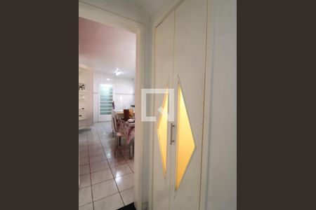 Casa à venda com 94m², 3 quartos e 3 vagasLavabo