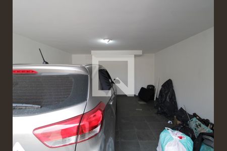 Casa à venda com 94m², 3 quartos e 3 vagasGaragem
