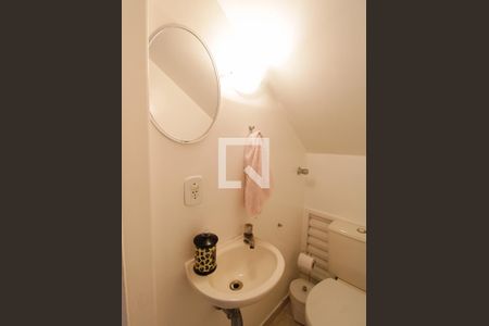 Casa à venda com 94m², 3 quartos e 3 vagasLavabo