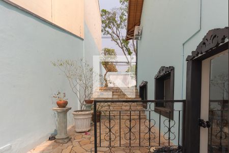 Casa à venda com 299m², 2 quartos e 2 vagasQuintal