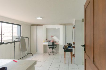 Casa à venda com 299m², 2 quartos e 2 vagasÁrea de Serviço