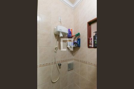 Casa à venda com 210m², 2 quartos e 4 vagasBanheiro da Suíte