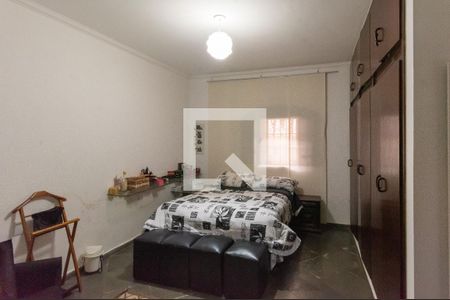 Casa à venda com 210m², 2 quartos e 4 vagasSuíte