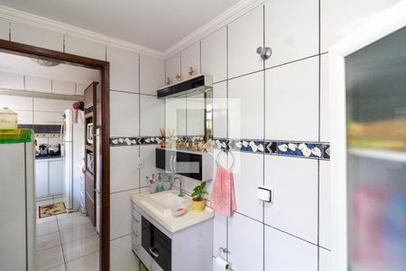 Casa à venda com 120m², 4 quartos e 3 vagas Casa à venda com 120m², 4 quartos e 3 vagasBanheiro