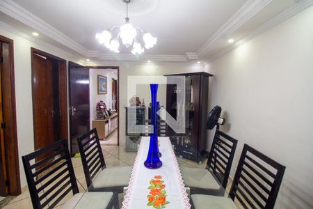 Sala de casa à venda com 4 quartos, 120m² em Metalúrgicos, Osasco