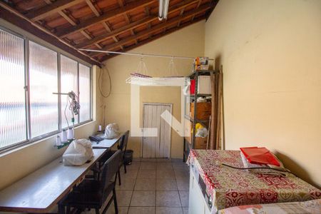 Casa à venda com 120m², 4 quartos e 3 vagas Casa à venda com 120m², 4 quartos e 3 vagasÁrea de Serviço