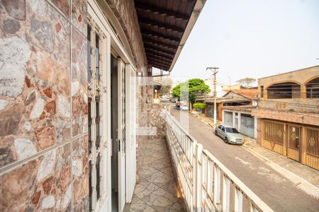 Casa à venda com 120m², 4 quartos e 3 vagas Casa à venda com 120m², 4 quartos e 3 vagasEdícula