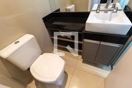 Apartamento à venda com 161m², 3 quartos e 4 vagasBanheiro da Suíte 2