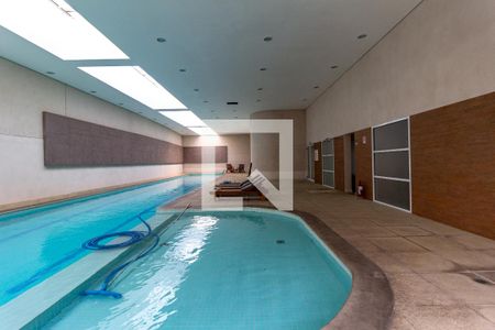 Apartamento à venda com 161m², 3 quartos e 4 vagasÁrea comum - Piscina