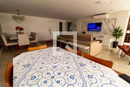 Sala de apartamento à venda com 3 quartos, 161m² em Vila Romana, São Paulo