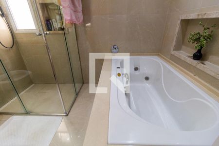 Banheiro da Suíte 1 de apartamento à venda com 3 quartos, 161m² em Vila Romana, São Paulo