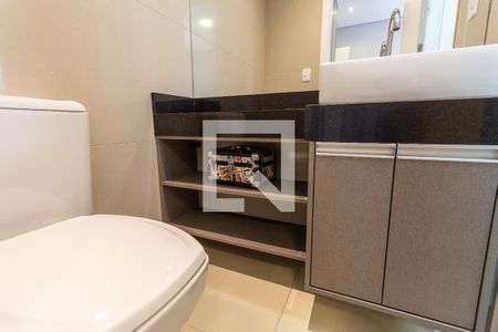 Apartamento à venda com 161m², 3 quartos e 4 vagasBanheiro da Suíte 2