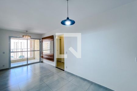 Apartamento para alugar com 77m², 3 quartos e 2 vagasSala