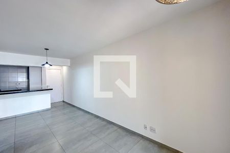 Apartamento para alugar com 77m², 3 quartos e 2 vagasSala