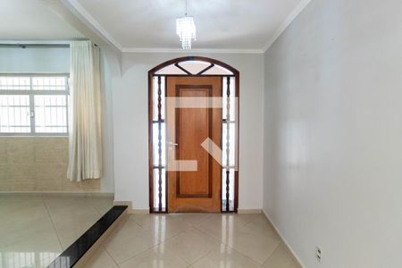 Casa para alugar com 200m², 3 quartos e 2 vagasHall de entrada