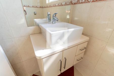 Casa para alugar com 200m², 3 quartos e 2 vagasBanheiro