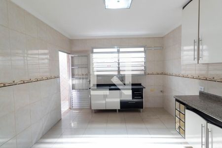 Casa para alugar com 200m², 3 quartos e 2 vagas Casa para alugar com 200m², 3 quartos e 2 vagasCozinha